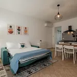 Villanova Casa Indipendente In Centro Storico - Casa Mios דירה