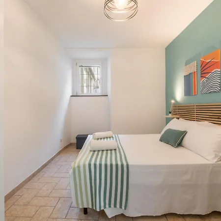 Villanova Casa Indipendente In Centro Storico - Casa Mios *