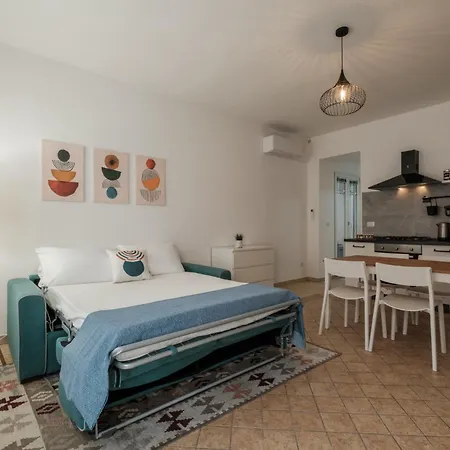 Villanova Casa Indipendente In Centro Storico - Casa Mios Appartement